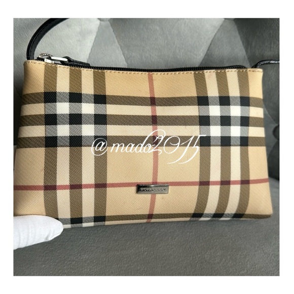 Burberry Beige Coated Canvas Pochette Authentic - Picture 4 of 15